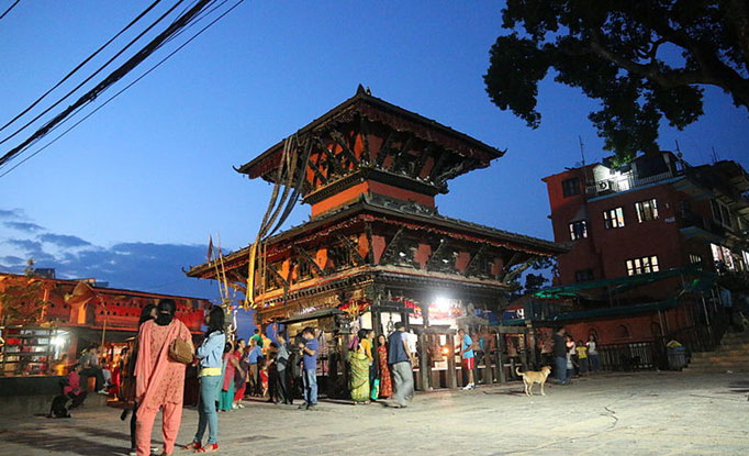 Hiace rent for Kathmandu to Manakamana
